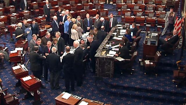 Senate passes measure to avoid 'fiscal cliff'