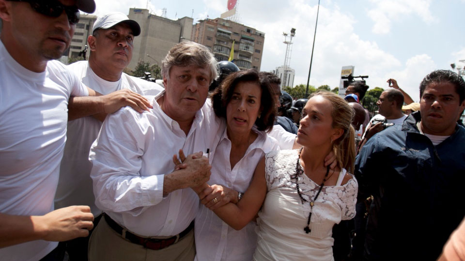 Venezuela opposition leader Leopoldo Lopez's father speaks out
