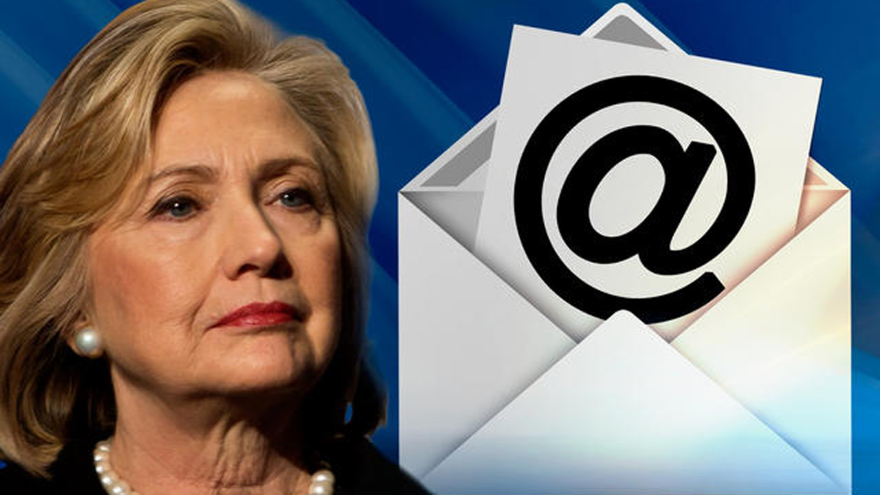 FBI expands investigation into Clinton e-mails