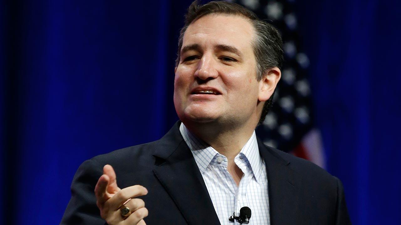 Ted Cruz surges in Iowa as voters get to know him