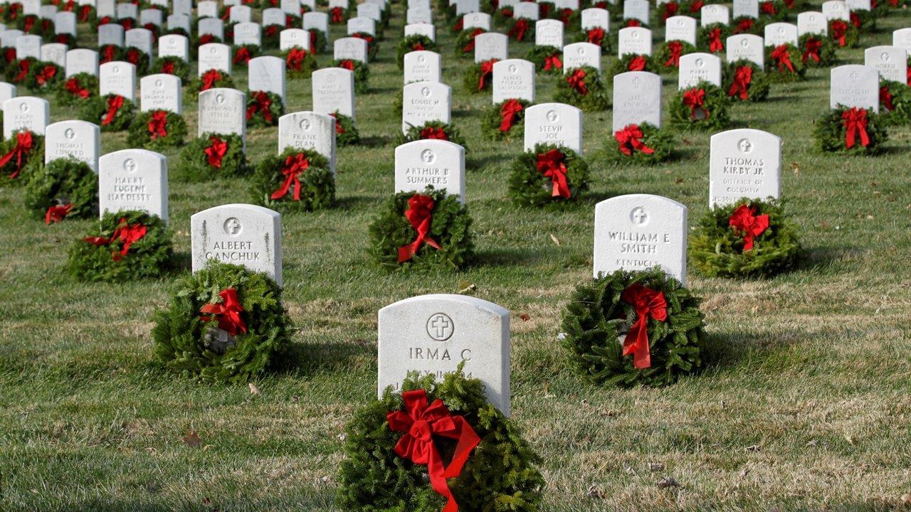 Projected 30,000 wreath shortfall for Arlington cemetery