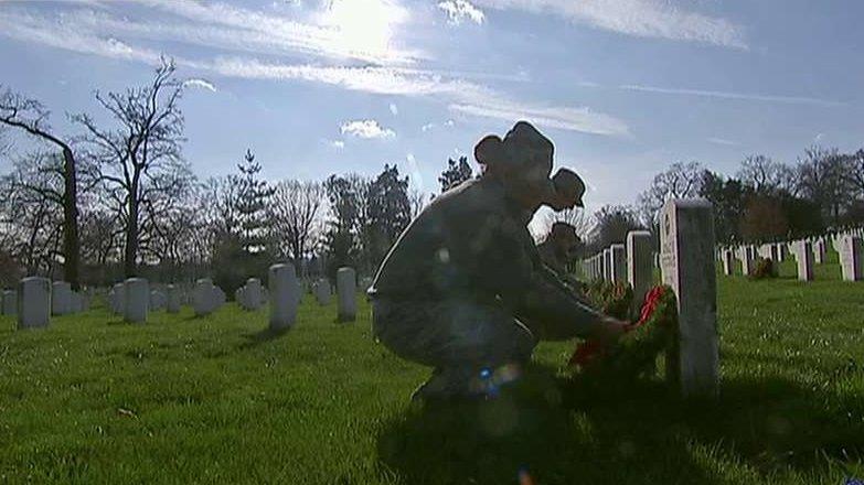 Last day to help decorate heroes' graves with wreaths