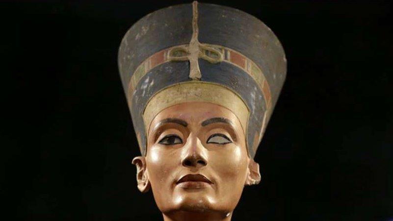Archaeologists may be on verge of finding Nefertiti's tomb