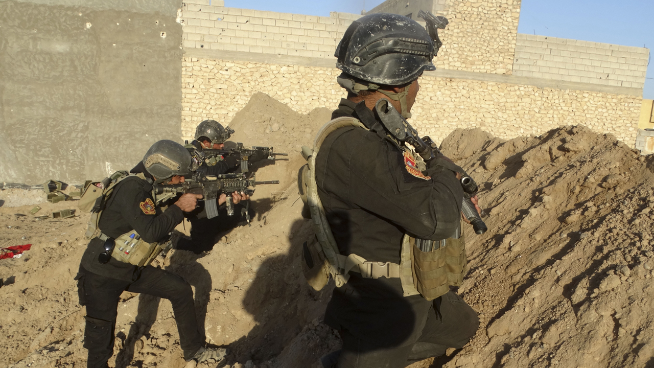 Iraqi and US troops preparing to take back Ramadi