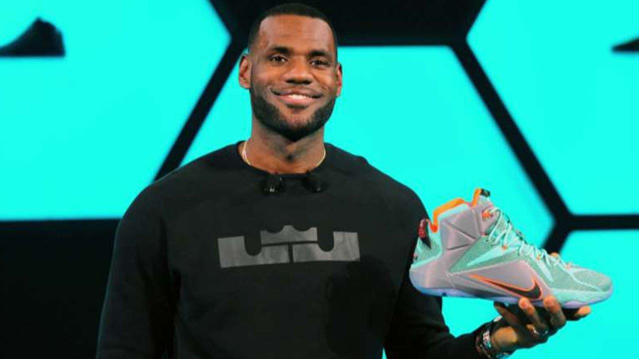 Fit For A King Lebron James Signs Lifetime Contract With Nike Fox News