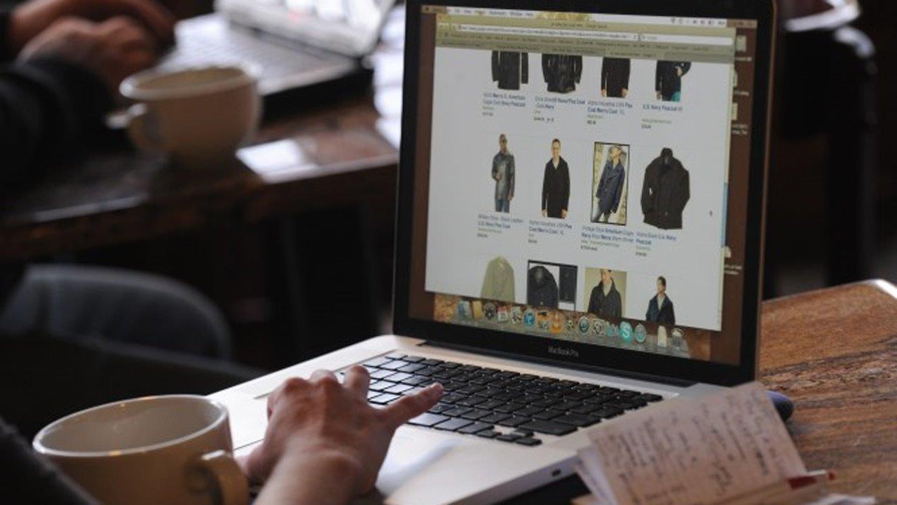 Best ways to protect yourself while shopping online