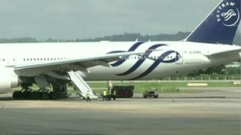 Air France CEO: Device found in plane bathroom a fake bomb