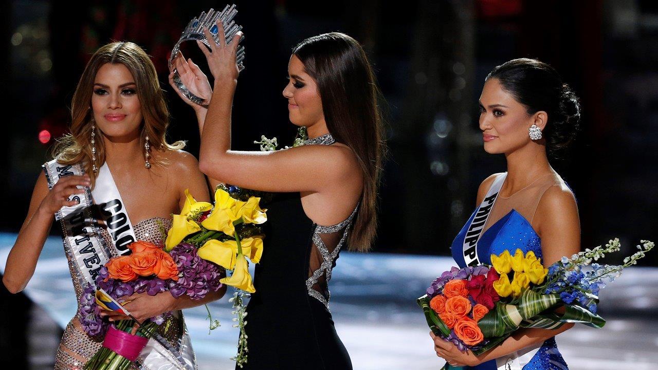 Steve Harvey mistakenly crowns wrong 'Miss Universe'