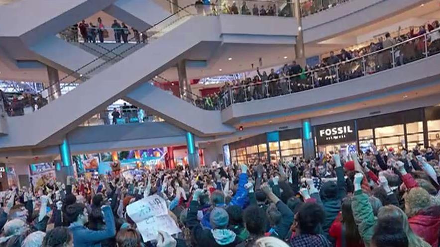 'Black Lives Matter'protestors to march at Mall of America 