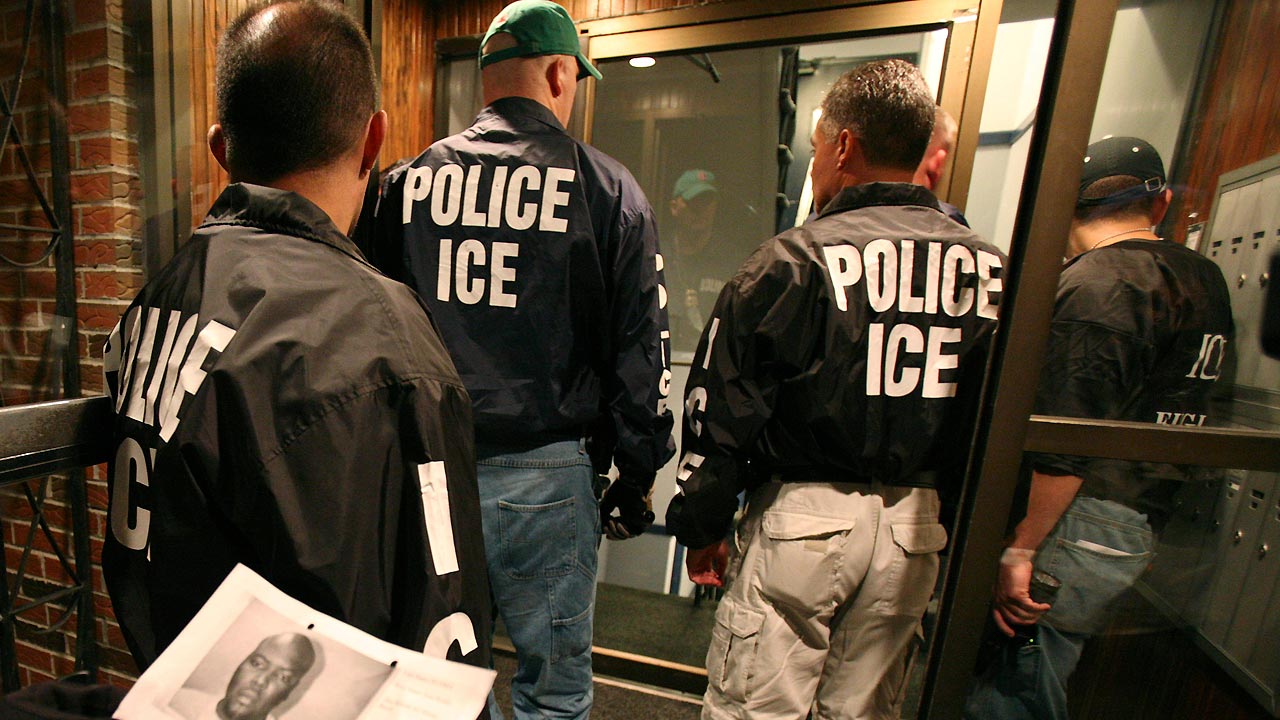 Report: ICE to deport hundreds of Central American families