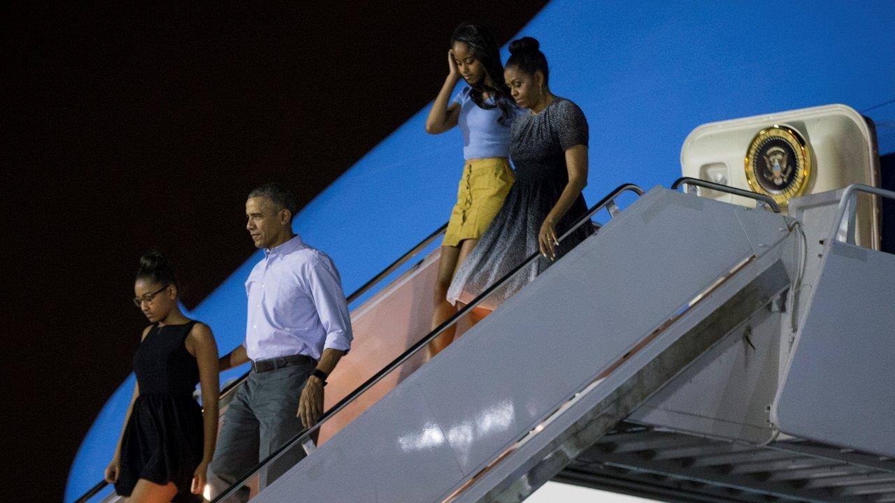 President Obama and the first family in Hawaii for Christmas