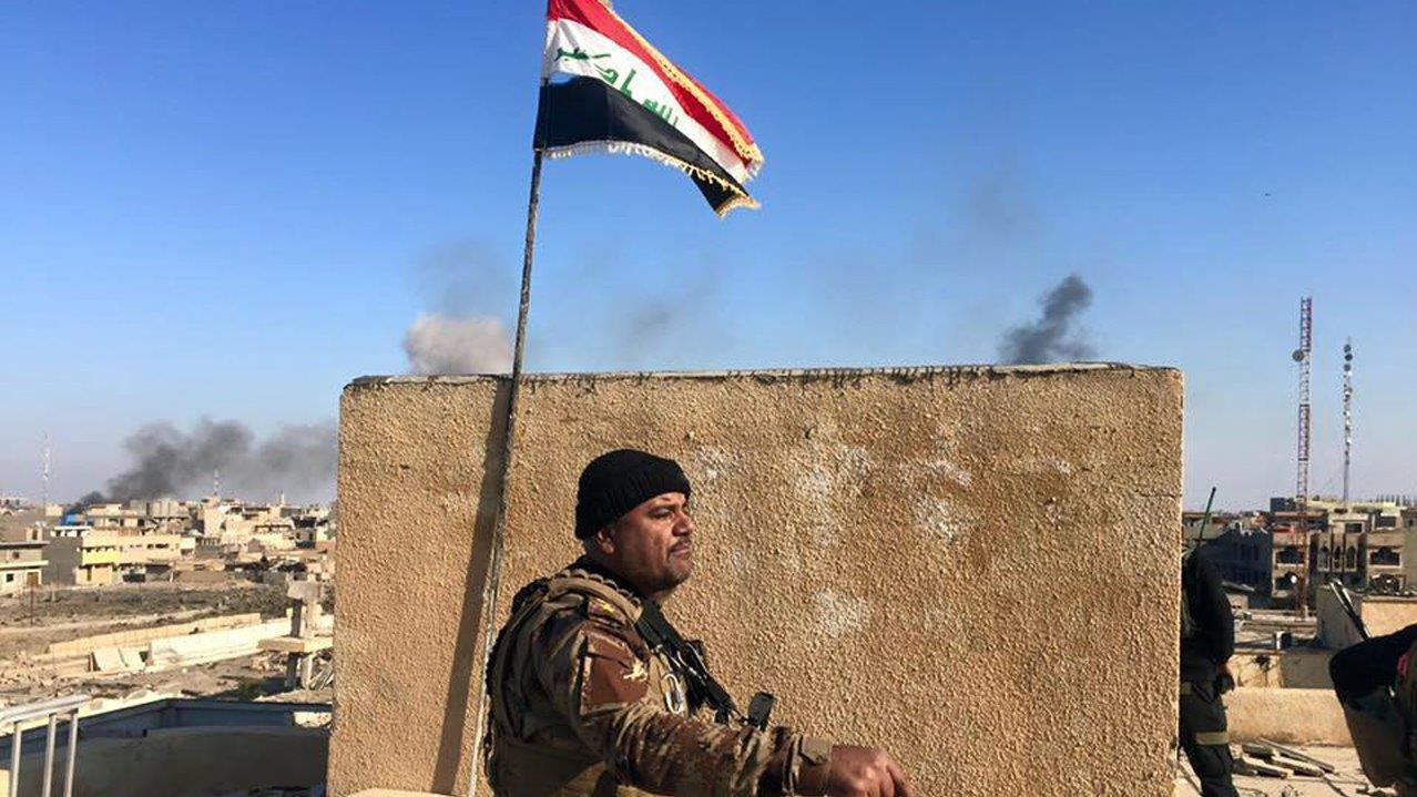 Iraqi military retakes government complex in Ramadi