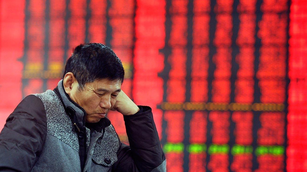 Analyst: Beijing in long-term struggle with stock investors