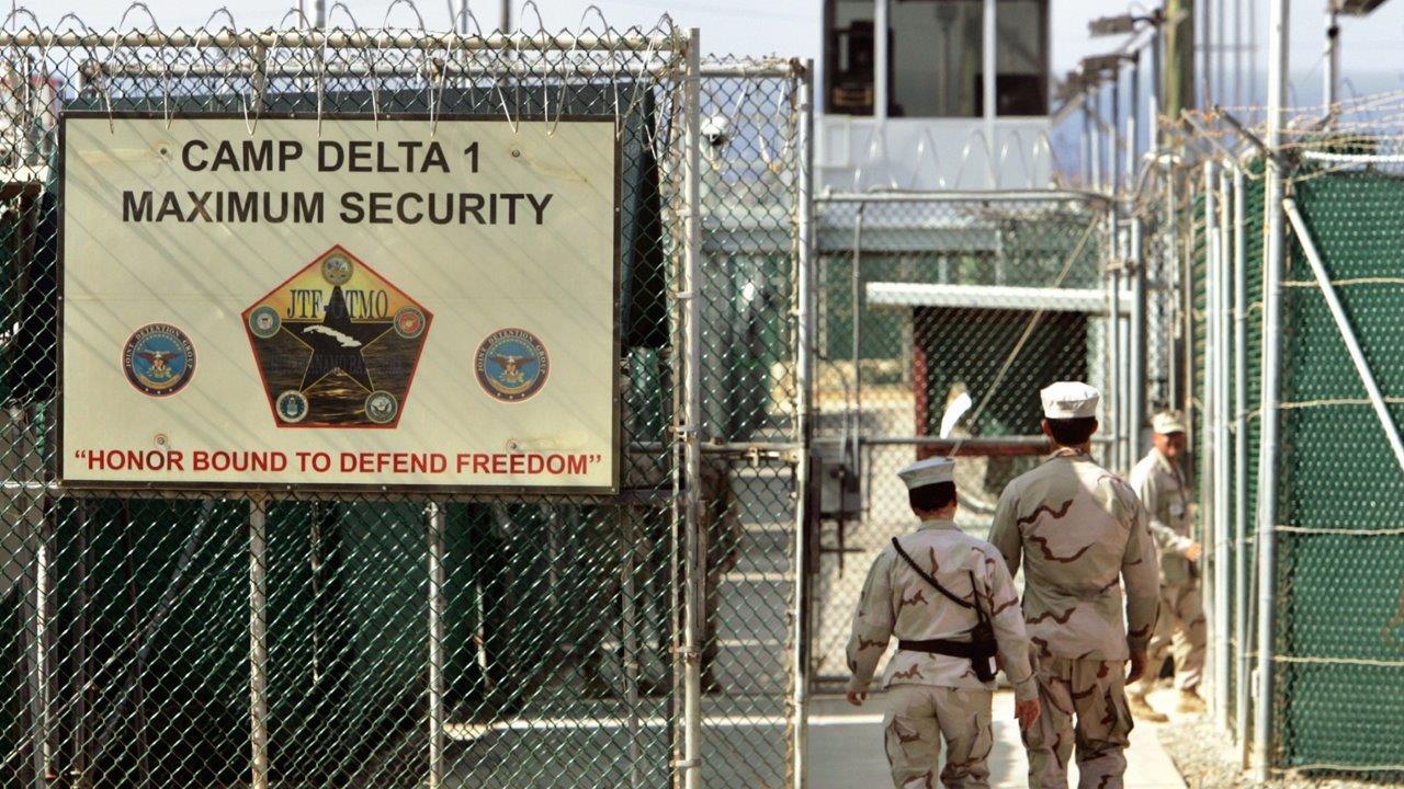 Shut down Gitmo or bust for the Obama administration