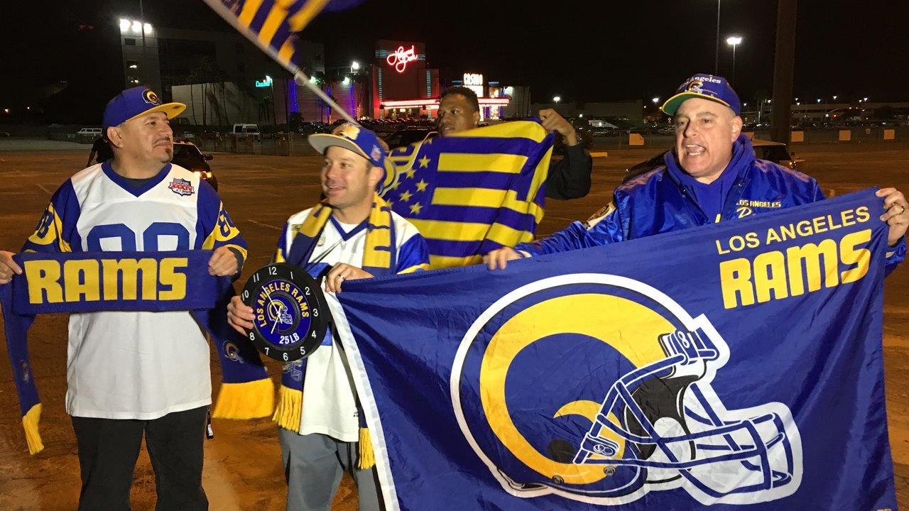 Rams moving back to Los Angeles with Chargers given option to join