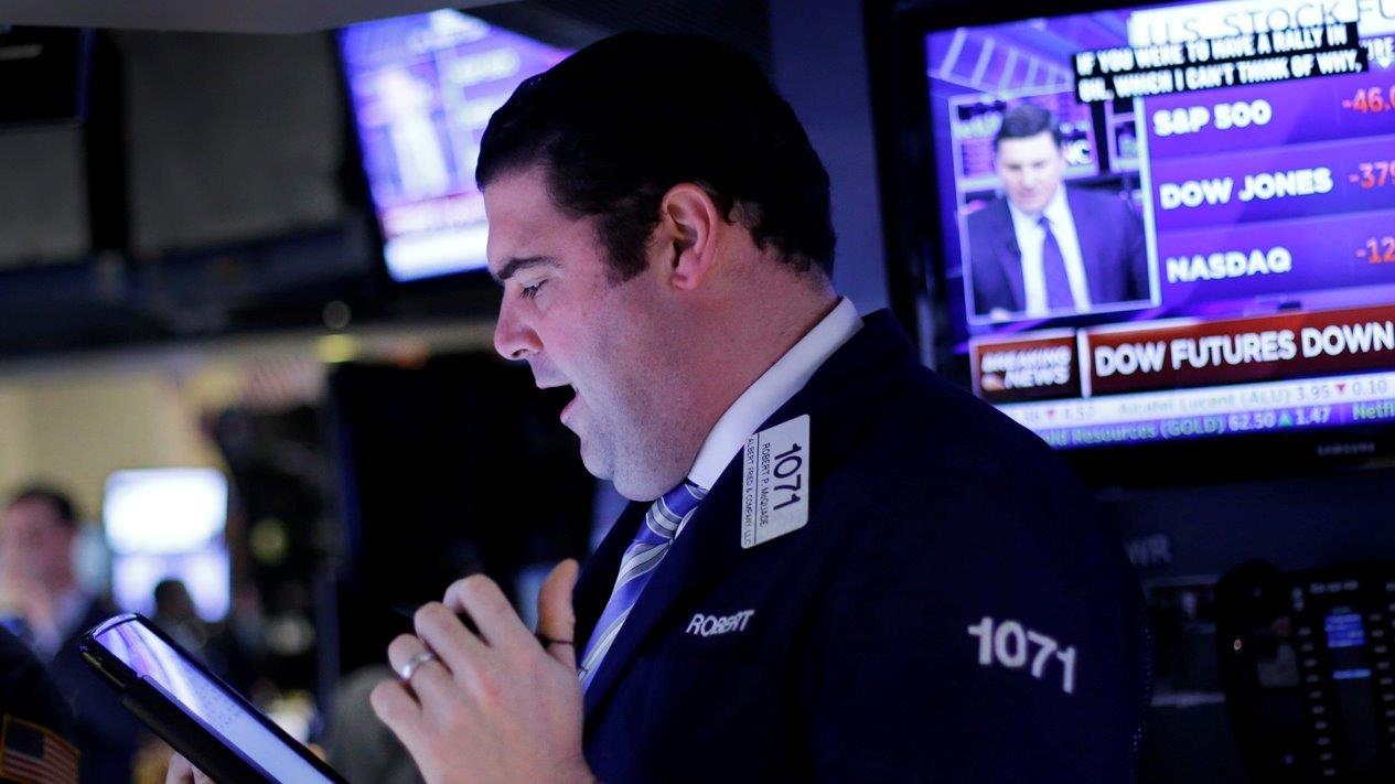 Stocks slammed after another big drop in crude oil prices