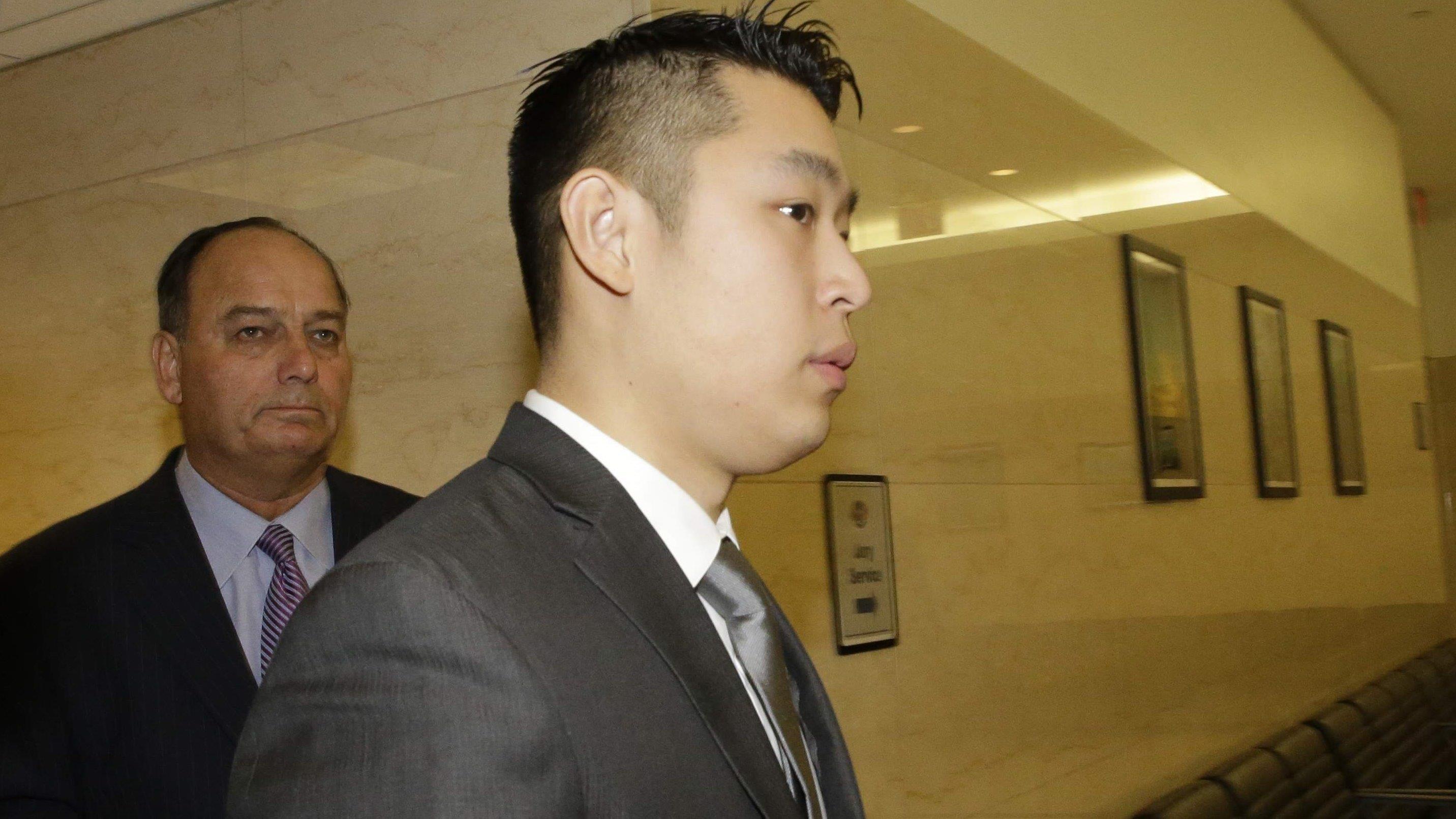 Trial begins for NYPD officer in shooting of unarmed man 
