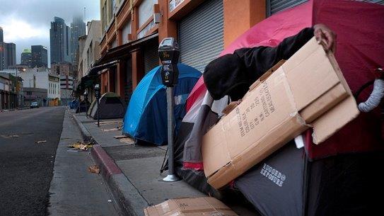 Los Angeles support program aims to help the homeless