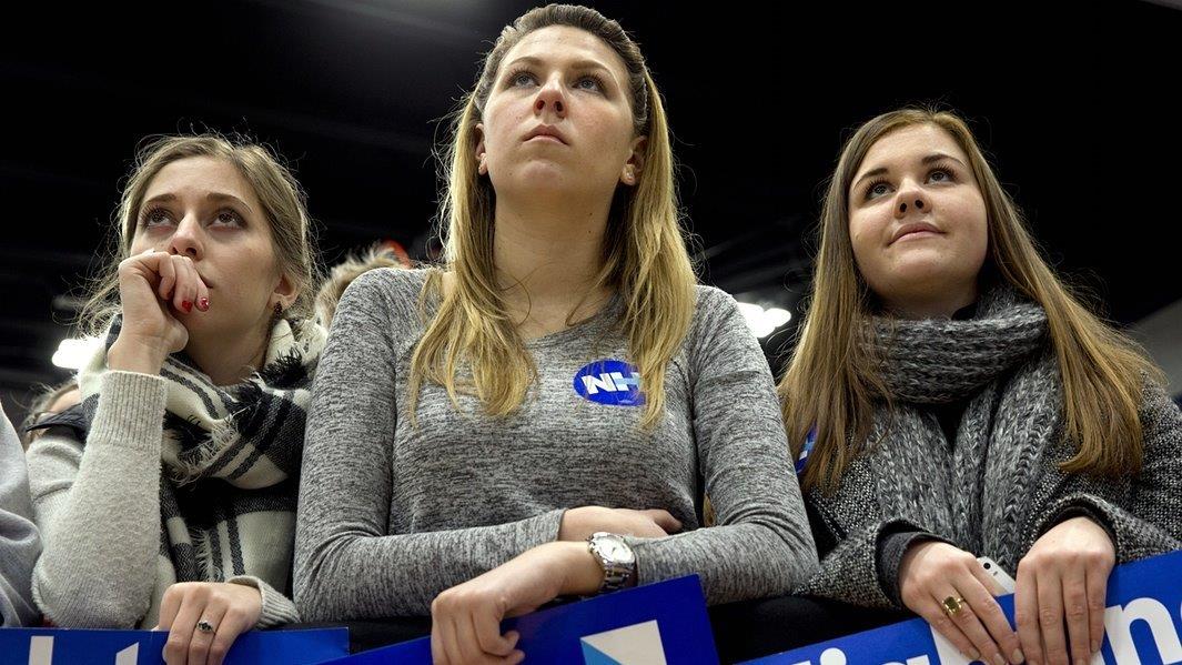 Which candidates have the support of young female voters?