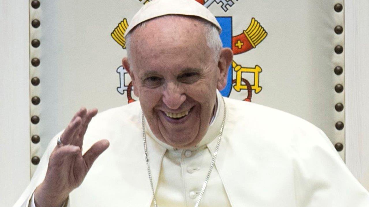 Halftime Report: A lesson on the pope's zucchetto