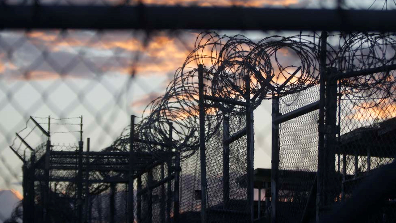 How plan to close Gitmo could shake up 2016 race