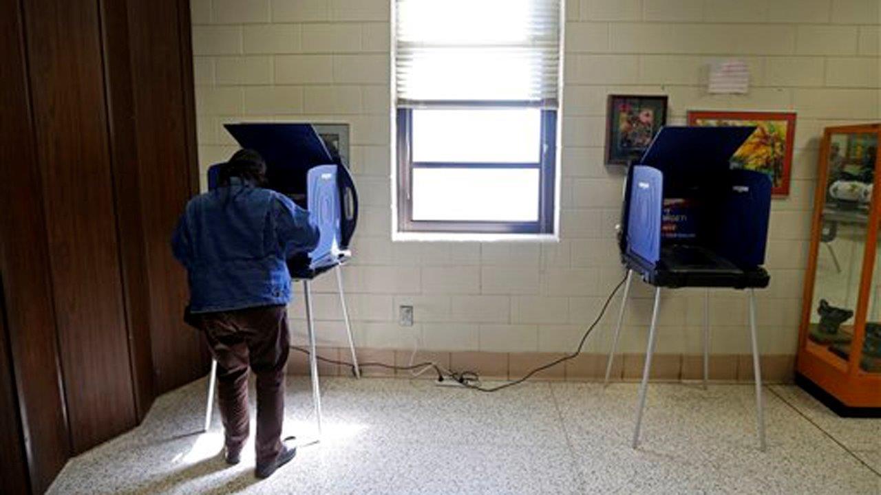 South Carolina Democrats head to the polls 