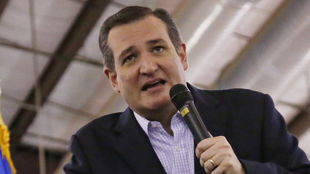 Ted Cruz tops polls in fight for his home state of Texas