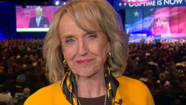 Jan Brewer urges Republican Party to 'get behind the winner'