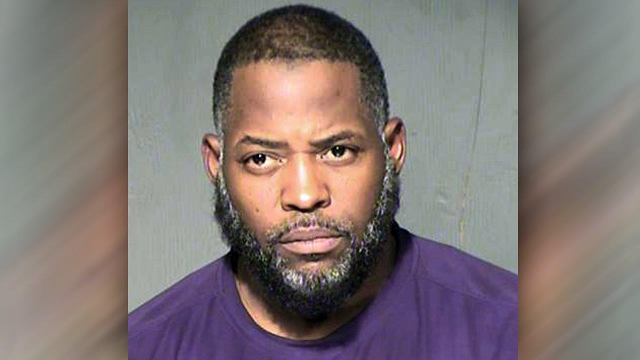 Alleged ISIS supporter stands trial in Arizona