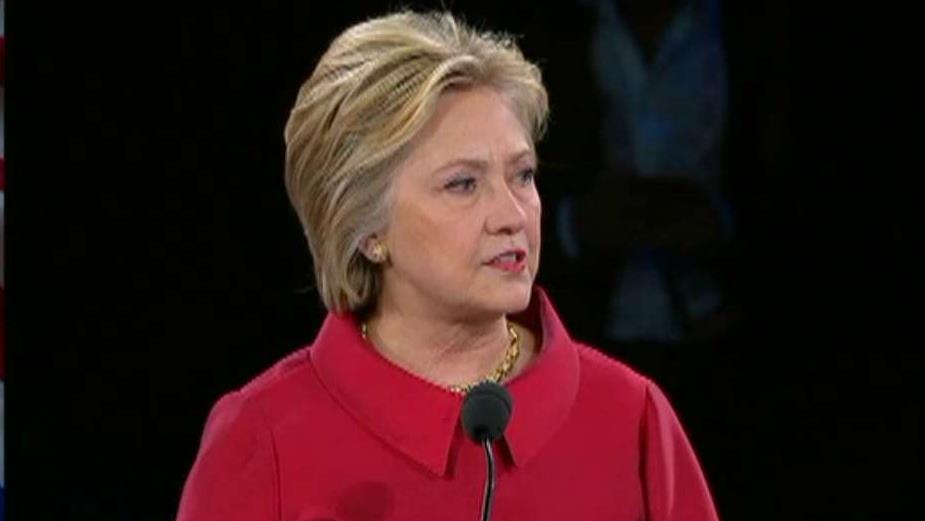 Clinton takes aim at Trump in AIPAC speech