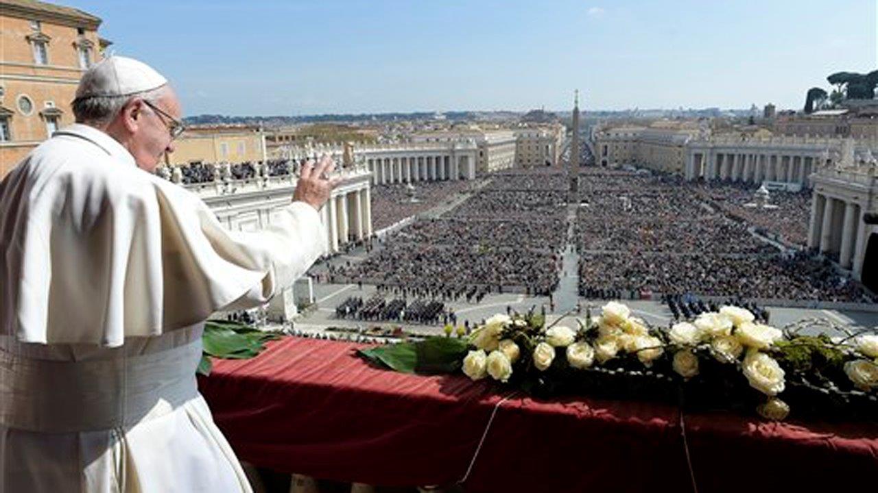 Pope celebrates Easter Sunday Mass in St. Peter's Square