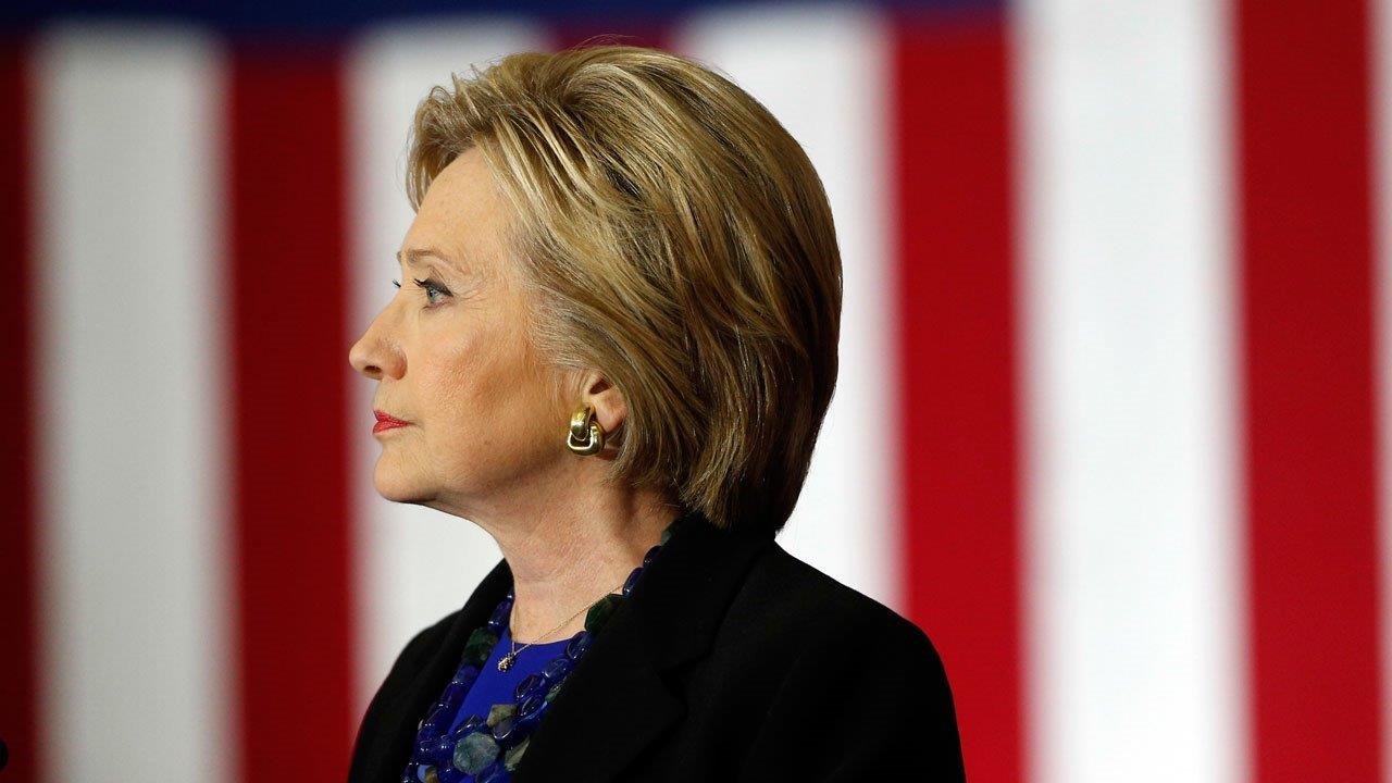 Hillary Clinton ties voter anger to the 2008 recession