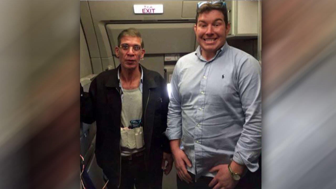 Passenger poses for pic with EgyptAir hijacker