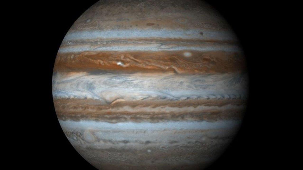 Videos capture possible asteroid slamming into Jupiter