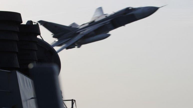 Watch Russian warplanes buzz US Navy destroyer in Baltic Sea