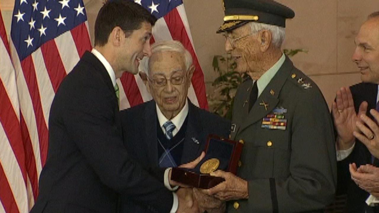 Congress honors the Borinqueneers