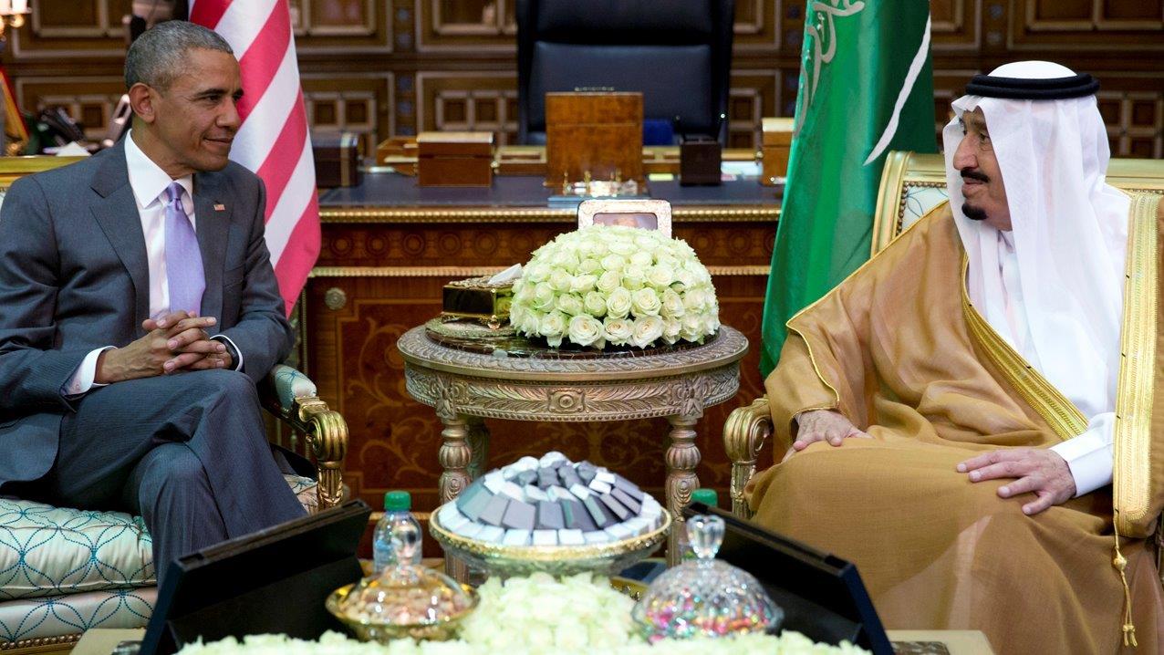 Obama arrives in Saudi Arabia for talks with King Salman