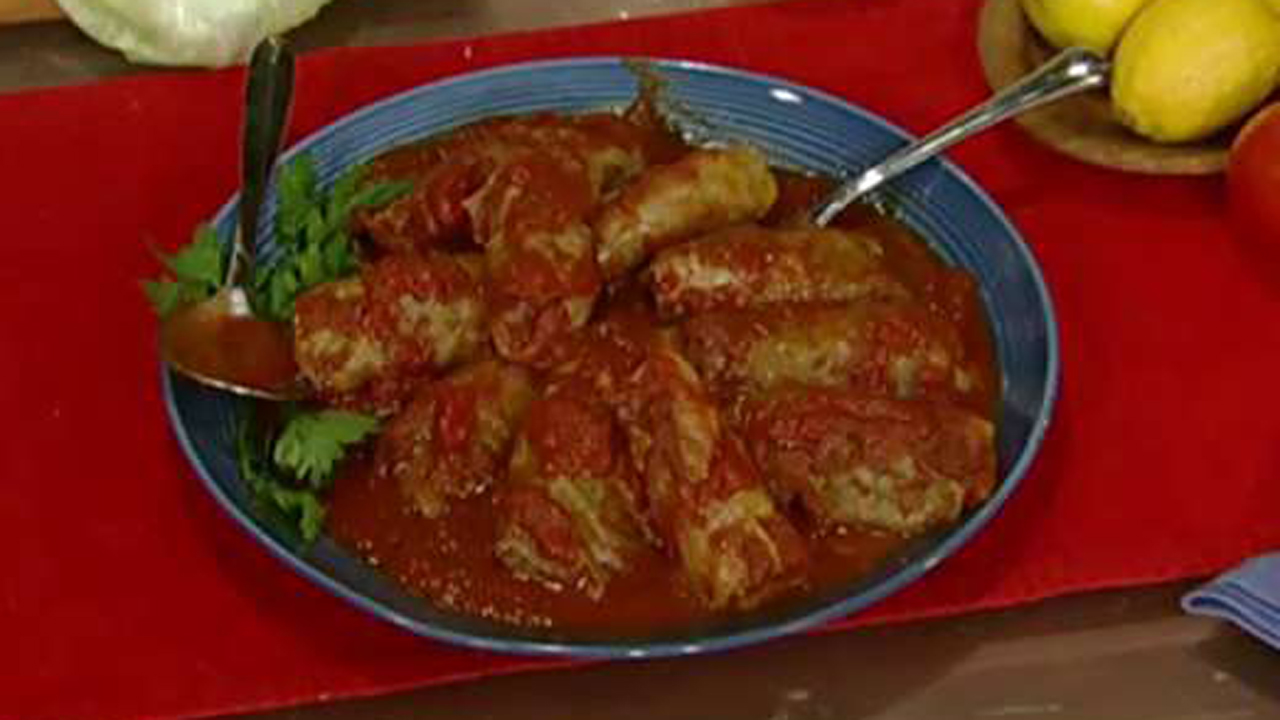 Cooking with 'Friends': Grandma Siegel's stuffed cabbage