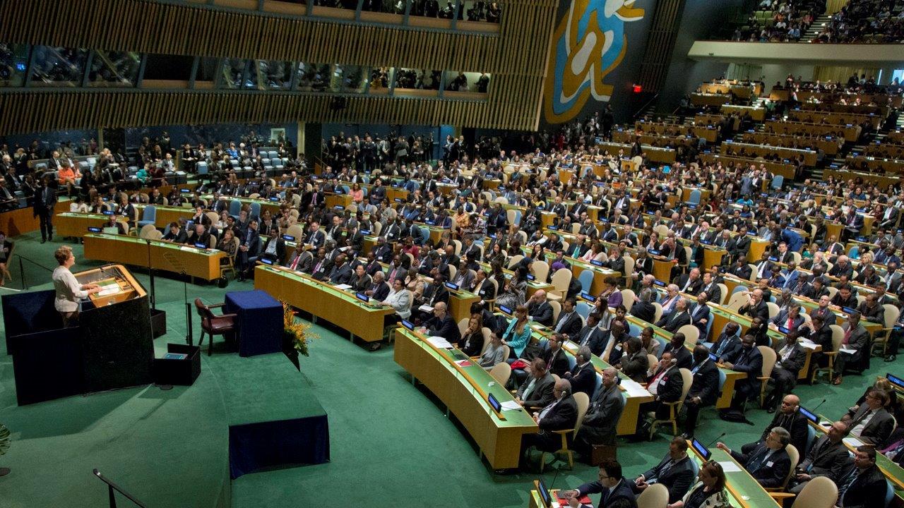 Diplomats gather at UN to sign climate agreement 