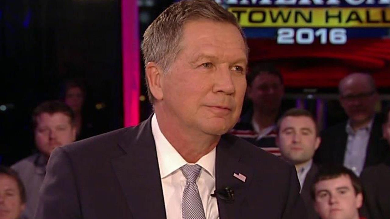 Kasich, Cruz berdebat di balai kota Fox News: Trump tidak bisa mengalahkan Clinton