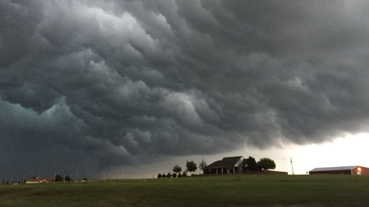 Great Plains states, Midwest brace for extreme weather