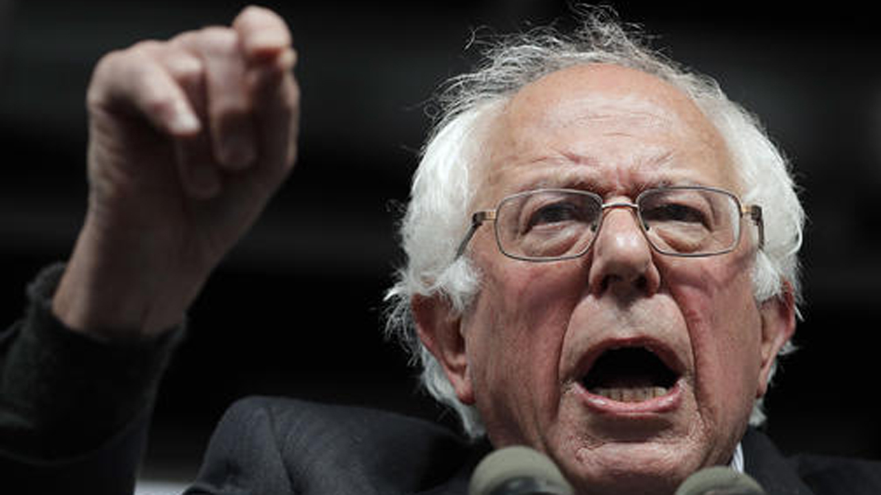 Sanders scores upset victory in Indiana 