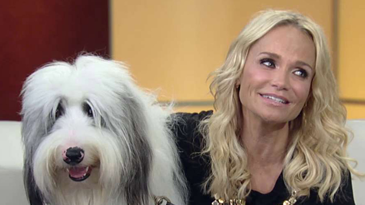 How Kristin Chenoweth's voice is going to the dogs