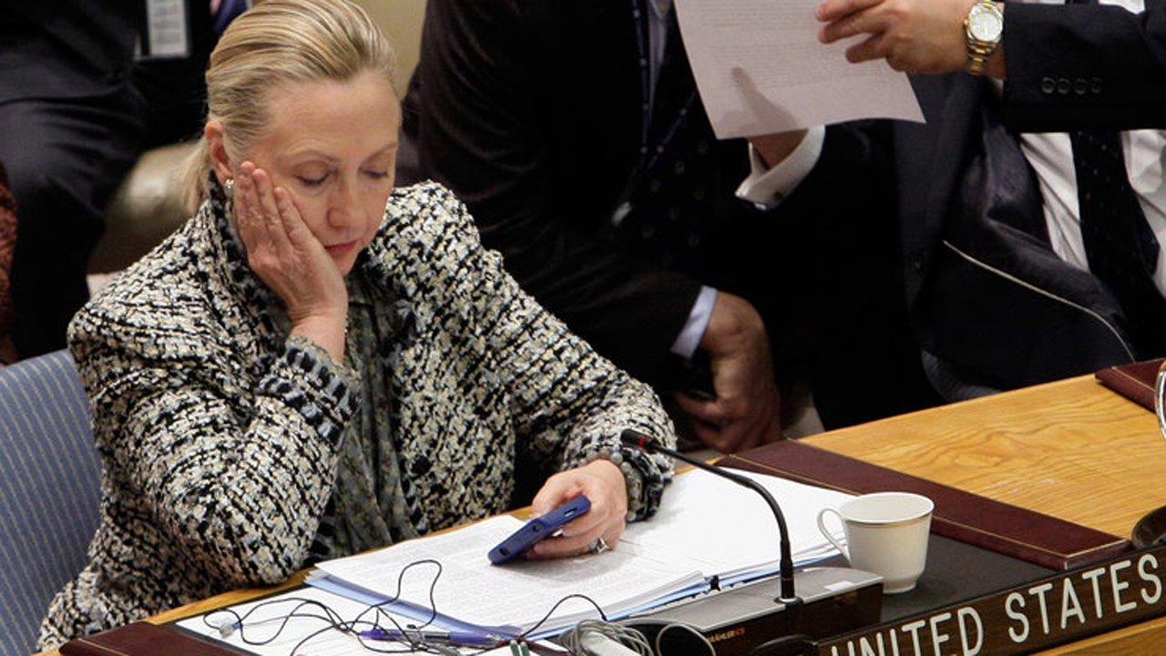 Hacker claims 'it was easy' to breach Clinton email server 