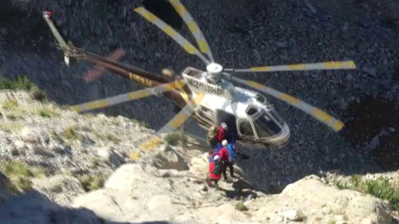 Chopper pilot expertly averts disaster when rotor hits rope