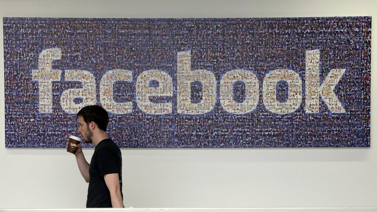 Users sue Facebook over facial recognition software