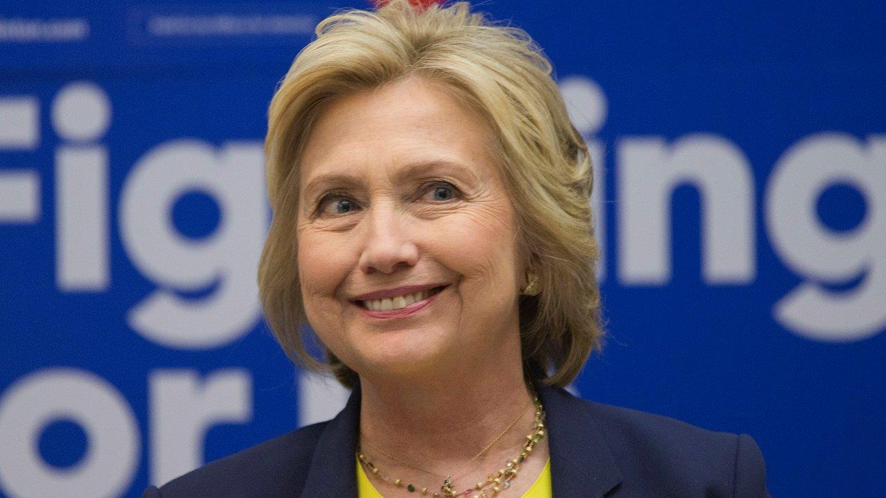 Report: Clinton seeks VP who appeals to Sanders supporters