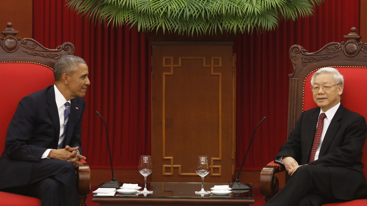 President Obama lifts arms embargo on Vietnam