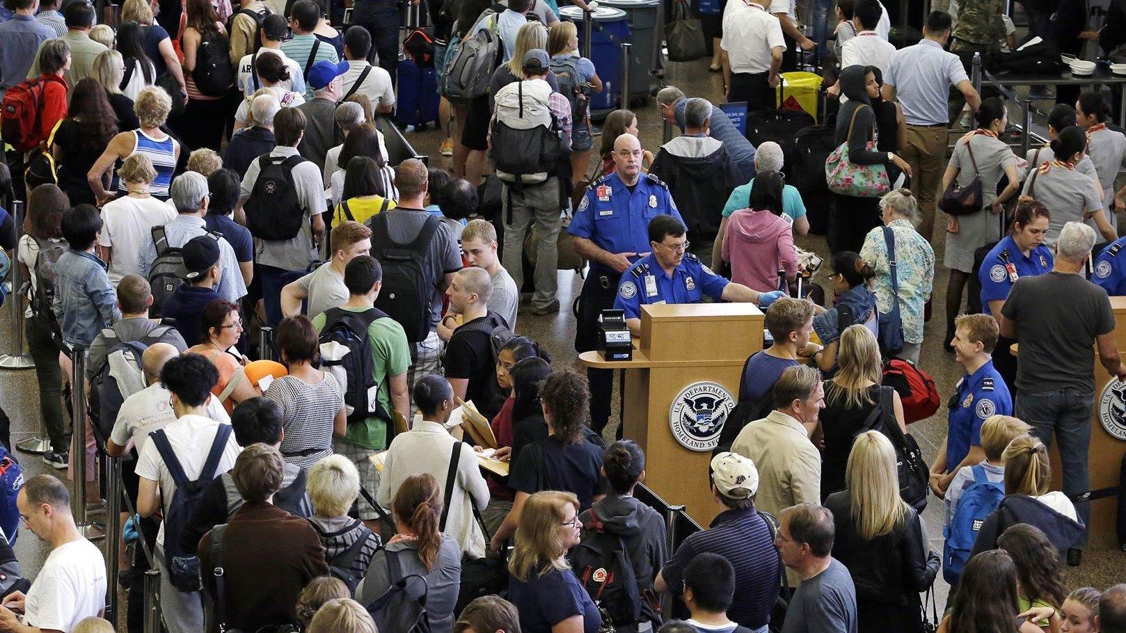 TSA security chief under fire over long security lines 