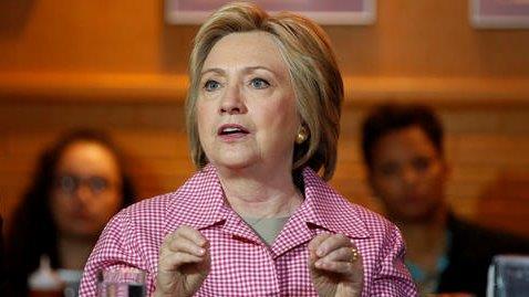 Press rips Hillary over email 